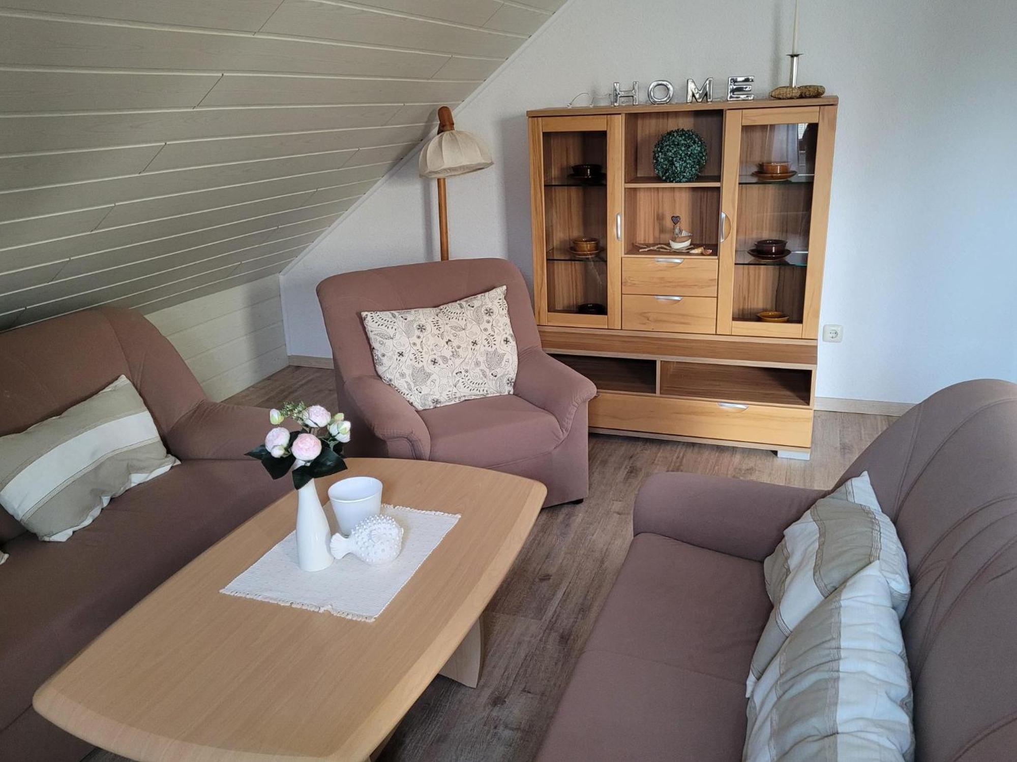 Wohnung Mit Wintergarten Wittmund Esterno foto